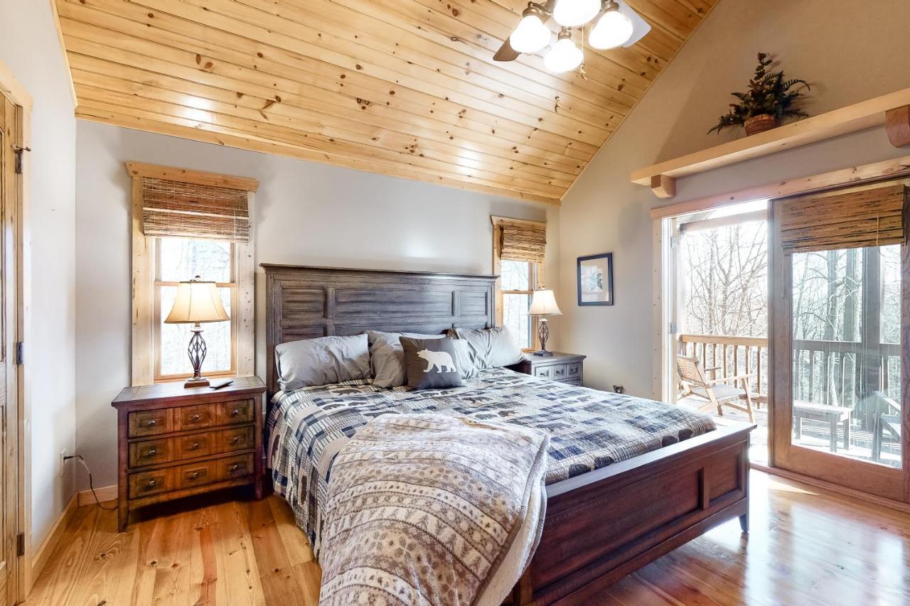 Bearfoot Lodge Ellijay Exterior photo